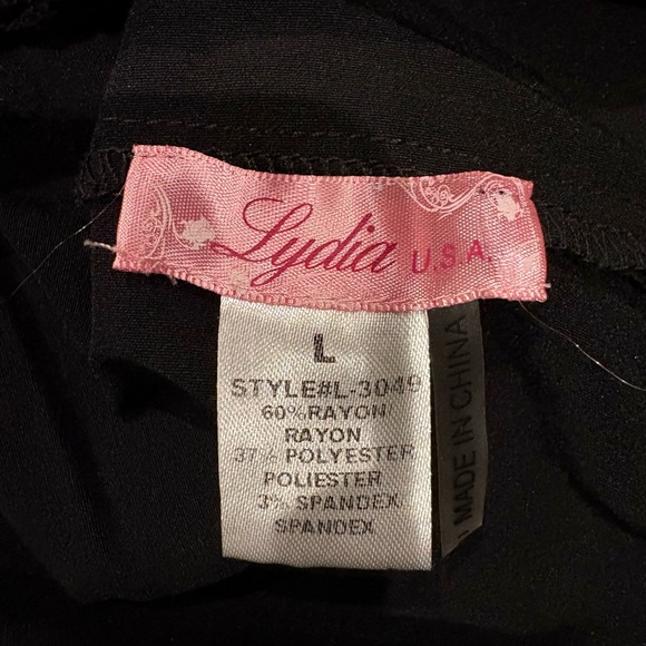 Chic Black Women's Vest with Button Detail - Picture 6 of 6